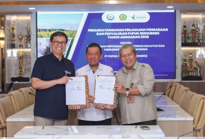Penandatanganan kontrak pupuk bersubsidi 2026 antara Pupuk Indonesia dan Kementan