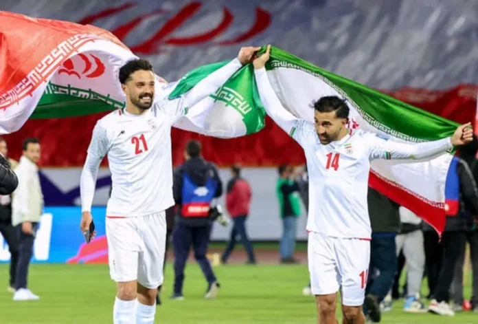 Iran lolos ke Piala Dunia 2026 berkat dua gol Taremi dalam hasil imbang 2-2 melawan Uzbekistan di Azadi Stadium (1)