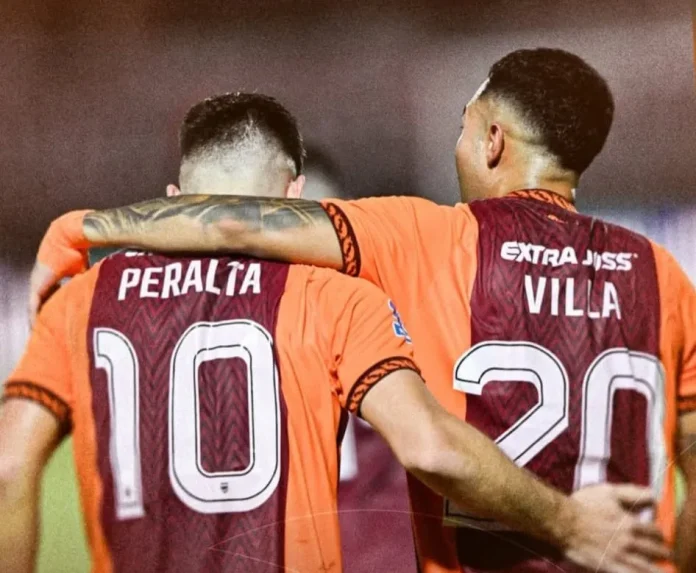 J. Villa dan Peralta cetak gol saat Borneo FC menang 5-1 atas Persebaya