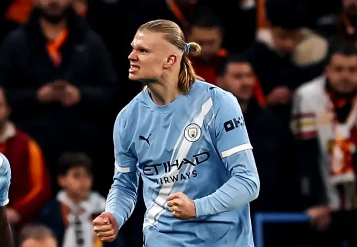 Striker Erling Haaland bersama Manchester City. Agen Haaland menyatakan tidak ada kontak dengan FC Barcelona terkait kemungkinan transfer (1)