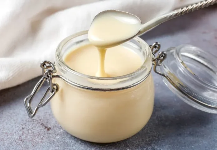 susu kental manis (1) Ilustrasi kandungan gula tinggi pada produk susu kental manis.
