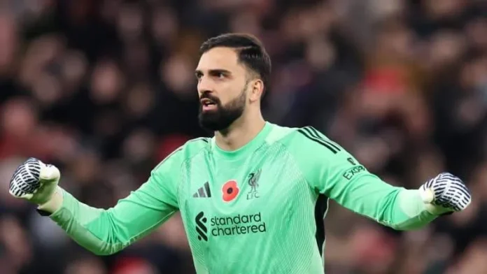 Kiper Liverpool Giorgi Mamardashvili didenda setelah kedapatan menggunakan ponsel saat mengemudi di jalan tol M6 Inggris (1) Kiper Liverpool Giorgi Mamardashvili didenda setelah kedapatan menggunakan ponsel saat mengemudi di jalan tol M6 Inggris.