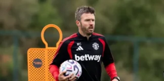 Pelatih Michael Carrick akan memimpin Manchester United melawan delapan tim pada fase liga Liga Champions UEFA 2026/27.
