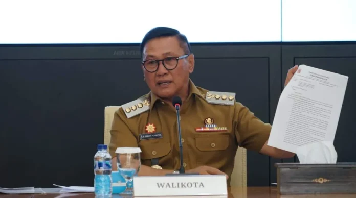 Wali Kota Bukittinggi Ramlan Nurmatias menjelaskan kondisi Gajah Zidan.